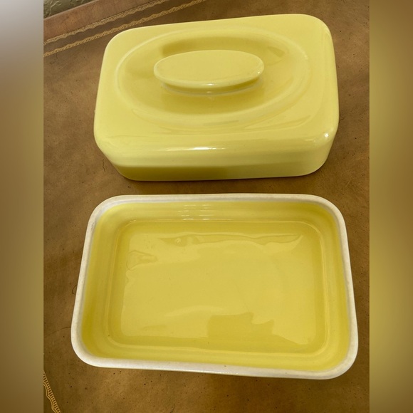 Vintage Westinghouse by Hall China Co Butter Dish Yellow USA MCM Kitchen 50s 60s - Picture 4 of 11
